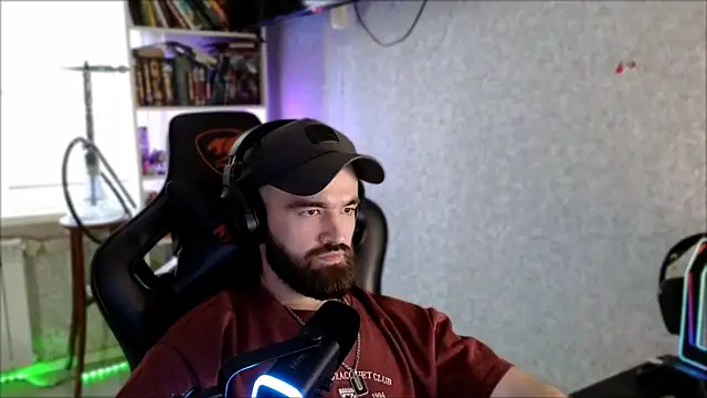 _Serious_Man webcam