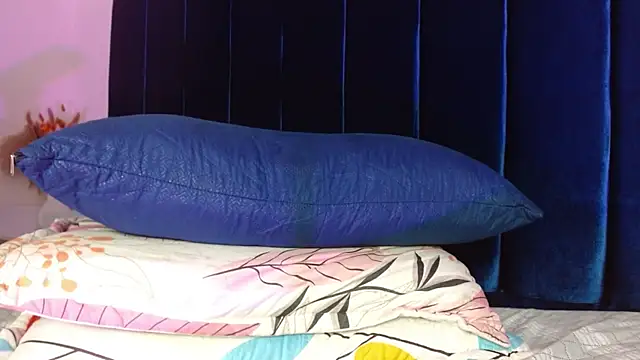 valeri_sotoo webcam
