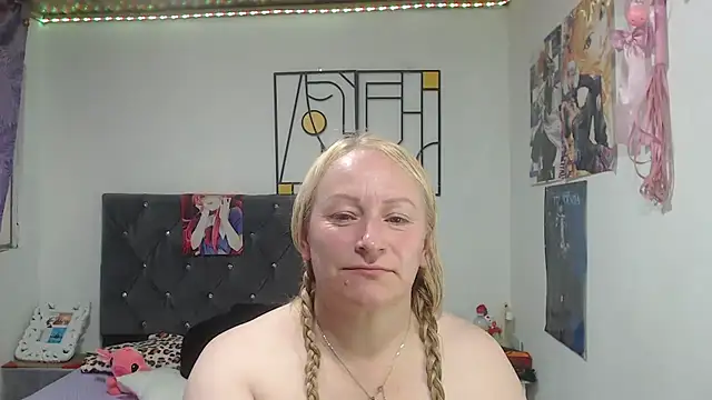 emperabigbootybigass webcam