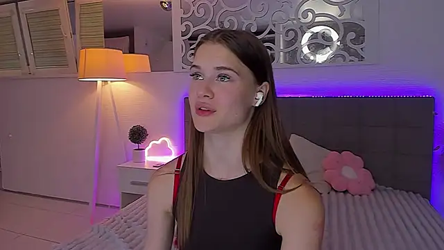 LuisaClover webcam