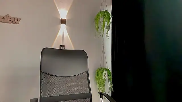 MarcellaGriffin webcam