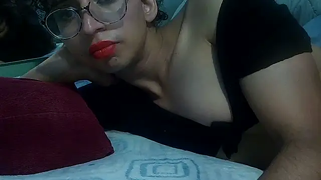 Modella: Querida-Mia