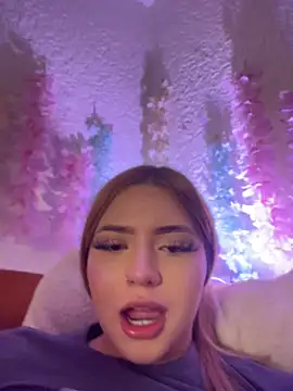 ChloeCollins__ webcam
