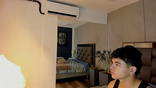 Charlie___Musk webcam
