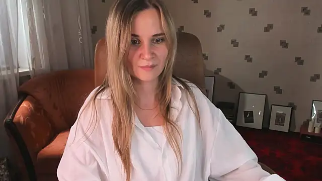 MiaSparkes webcam
