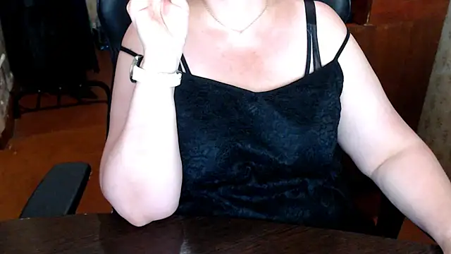 AlisaHot55 webcam