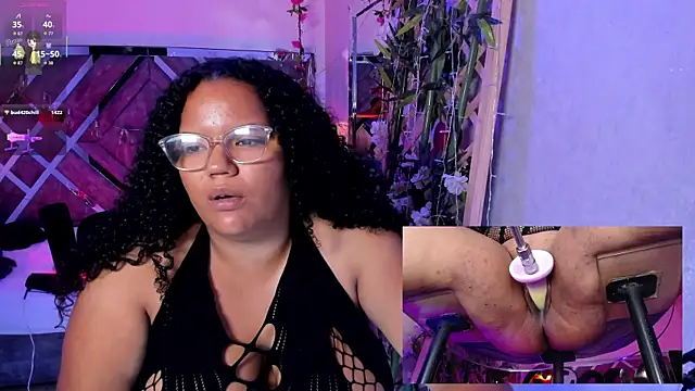 MhiaRey webcam