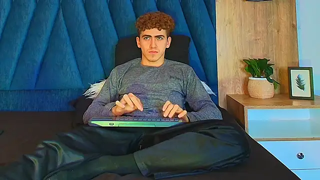 Tyler_Mcrey webcam