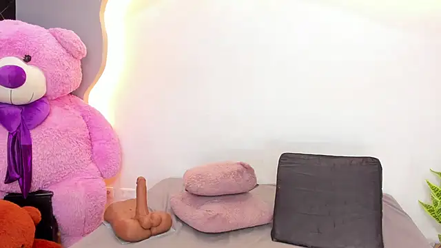 ArianaBlackk webcam