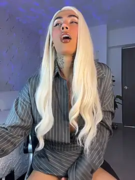 miss_tatiana_'s live cam