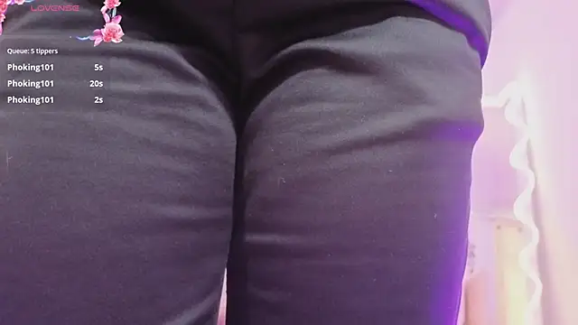 ZURY_TAY webcam
