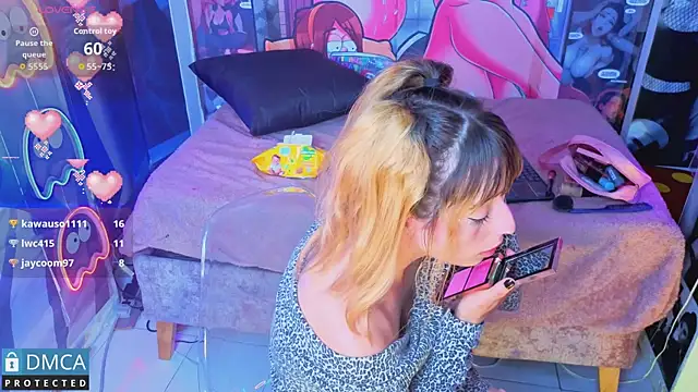 nena_cupcake_ webcam