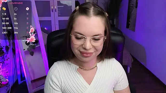 ameliaamell (F young) - hey cutie have a good day