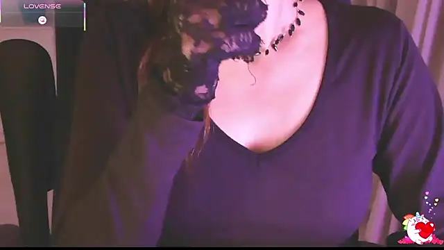 Layla_Ahh webcam