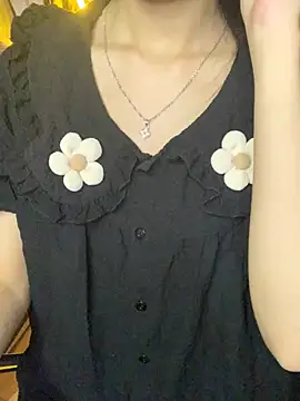 Nhinhi18 webcam