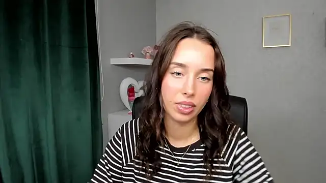 AdeleSolo webcam