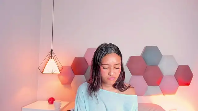 FreyaCameron webcam