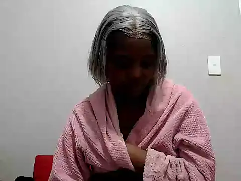 LexyDianaxxxx webcam