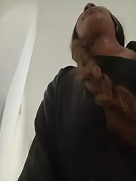 MadameEbony webcam