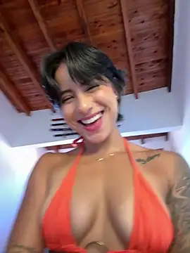 Ale_Lewis webcam