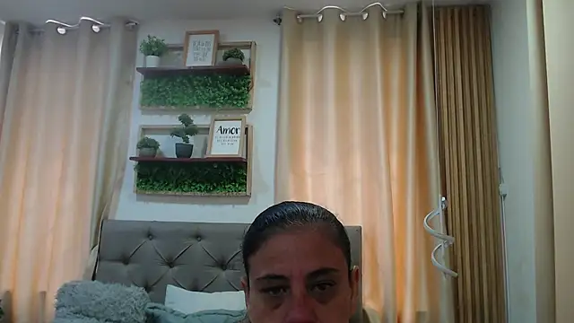 sasi_luna webcam