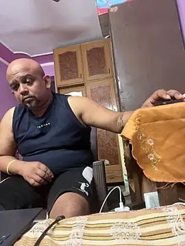 Dick_6inches_Delhi webcam