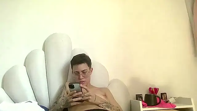 Cutie_Shy_ webcam