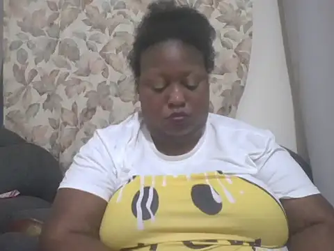 fat_ebonyqueen webcam