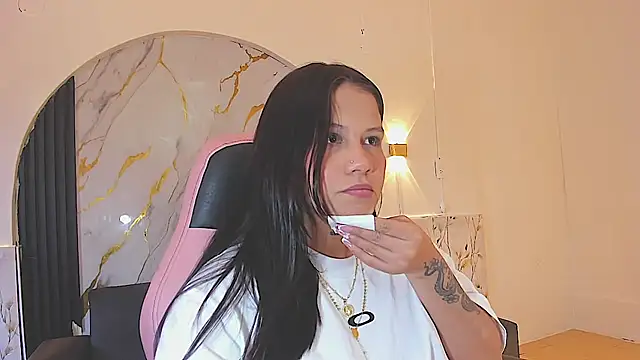 ashleytravis_Bless webcam