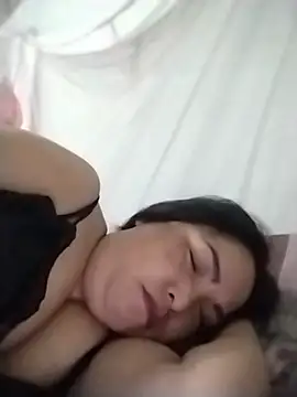Naaya8109 webcam