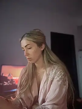 RaquelleDevon webcam