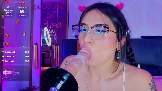 MadyJackson webcam