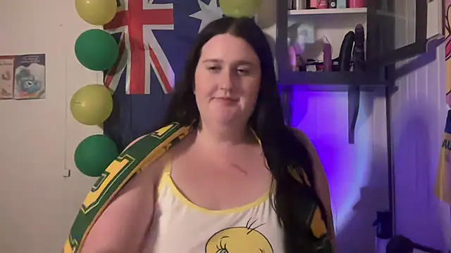 xopeachybaby webcam