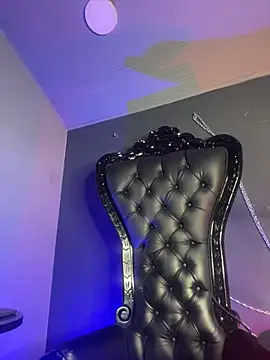 HoneyDemoni webcam