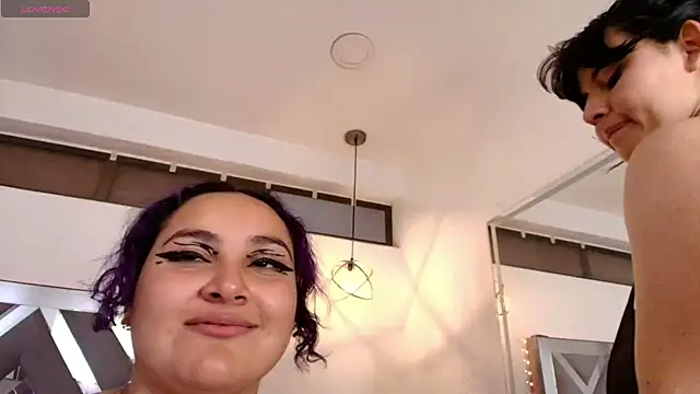 Liily_Foxxy webcam