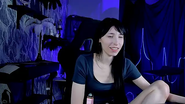 SeraphineSparda webcam