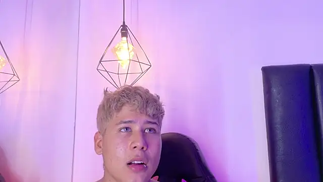 Rayden_Boy webcam