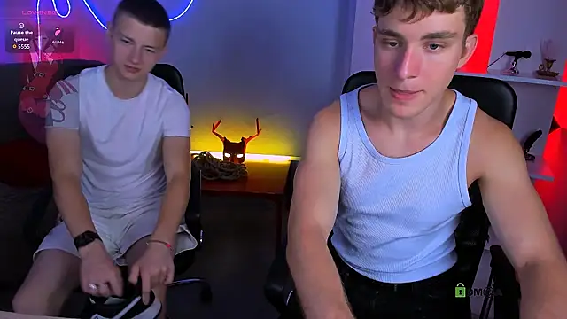 noah_nero webcam