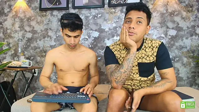 Alejandro_and_Deiby webcam