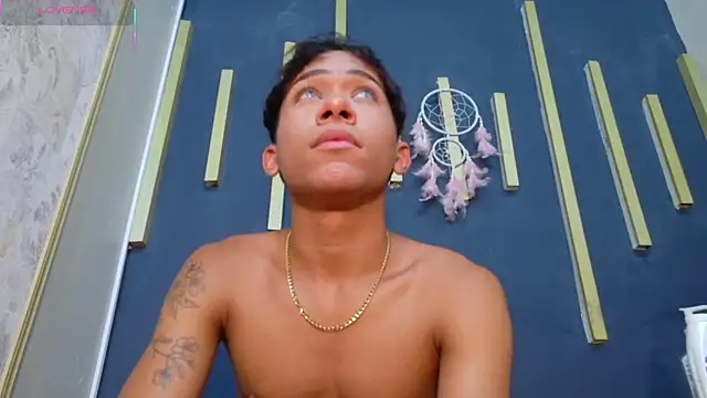 Brown_Skin19 webcam