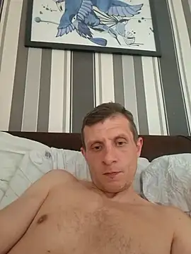 BigDmasked webcam