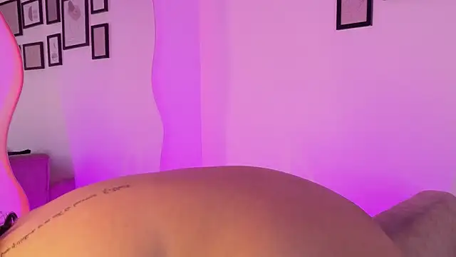 Pamela_tomas webcam