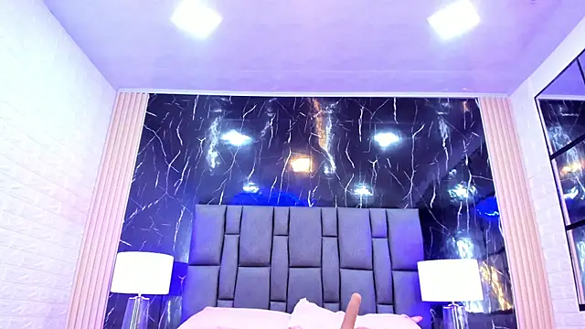 BustyGlow webcam