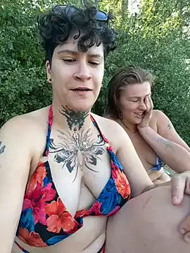 callmelouve live cam on StripChat