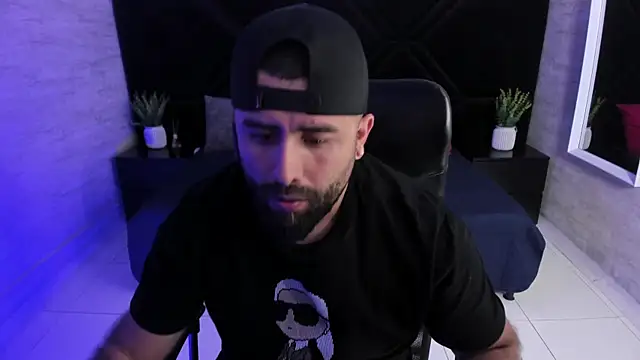 jhon_bear03 (M young) - worship your king until he cum