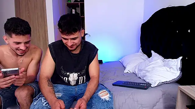 Two_sinzXX webcam