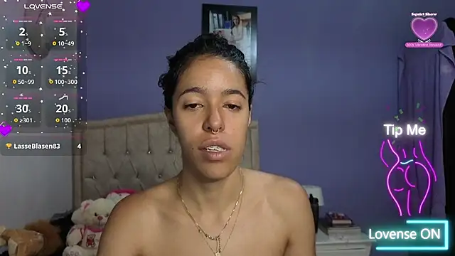 stephania_t webcam