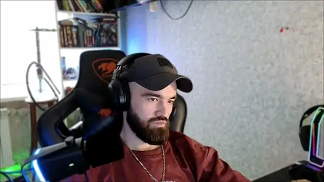 _Serious_Man webcam
