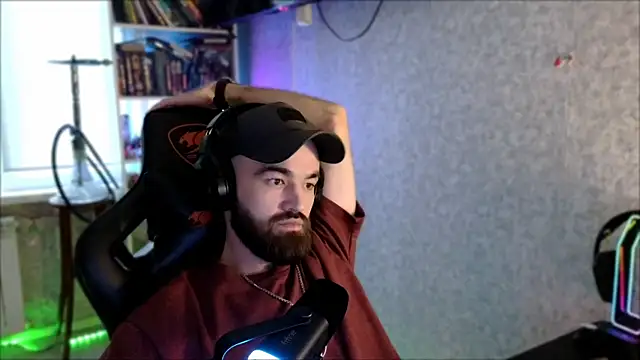 _Serious_Man webcam