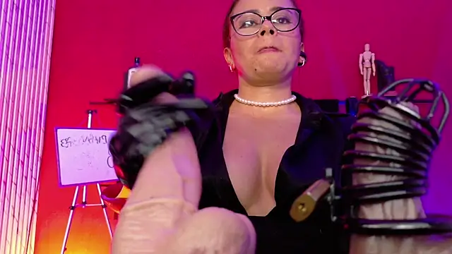 MistressSlut1 webcam